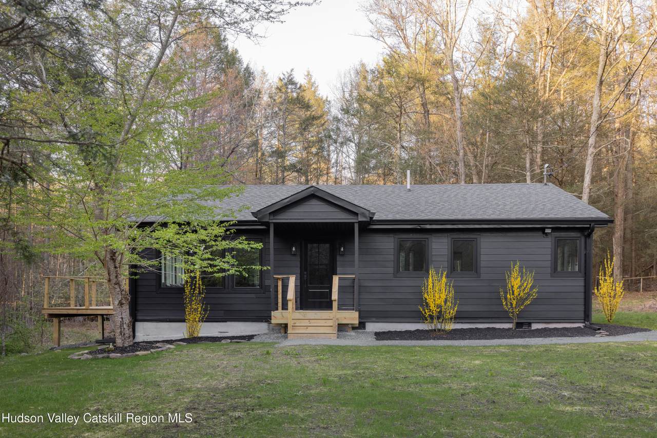 92 Upper Cherrytown Road - Photo 1