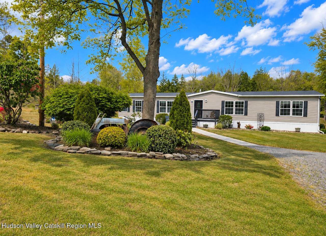 25 Doris Lane - Photo 1