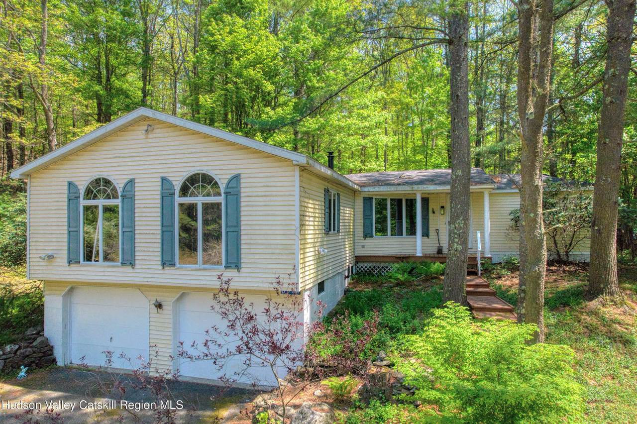 1072 Honey Hollow Road - Photo 1