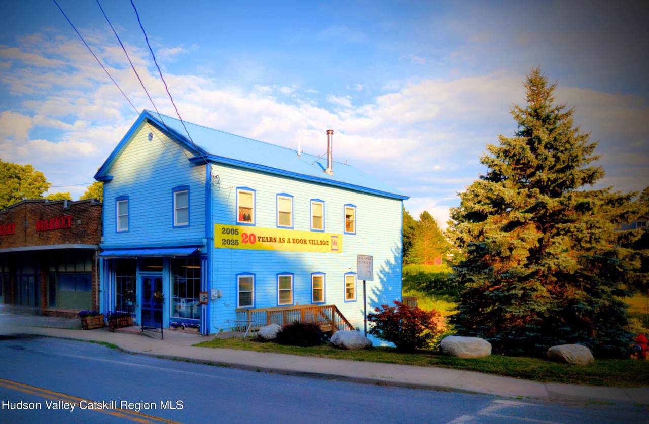 602 Main Street - Photo 1