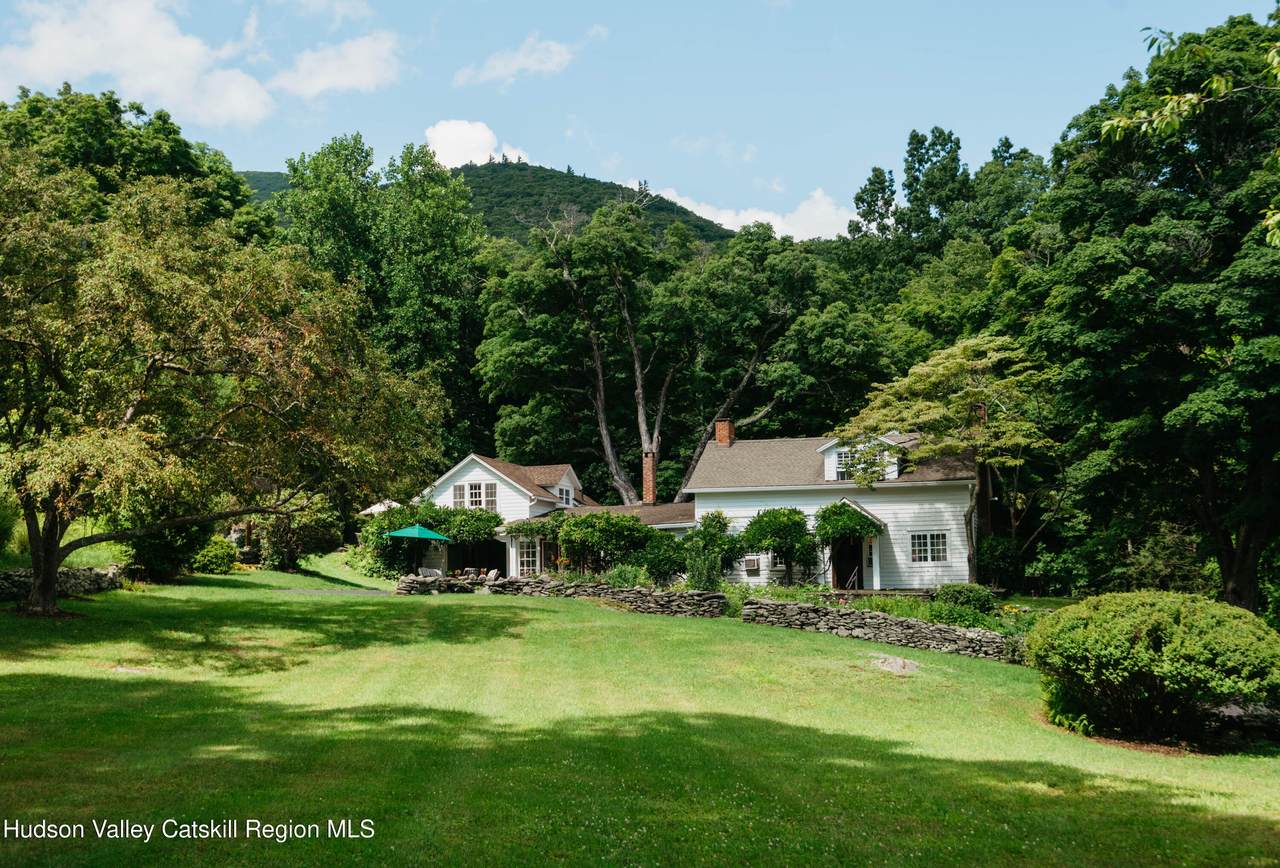 190 Lewis Hollow Road - Photo 1