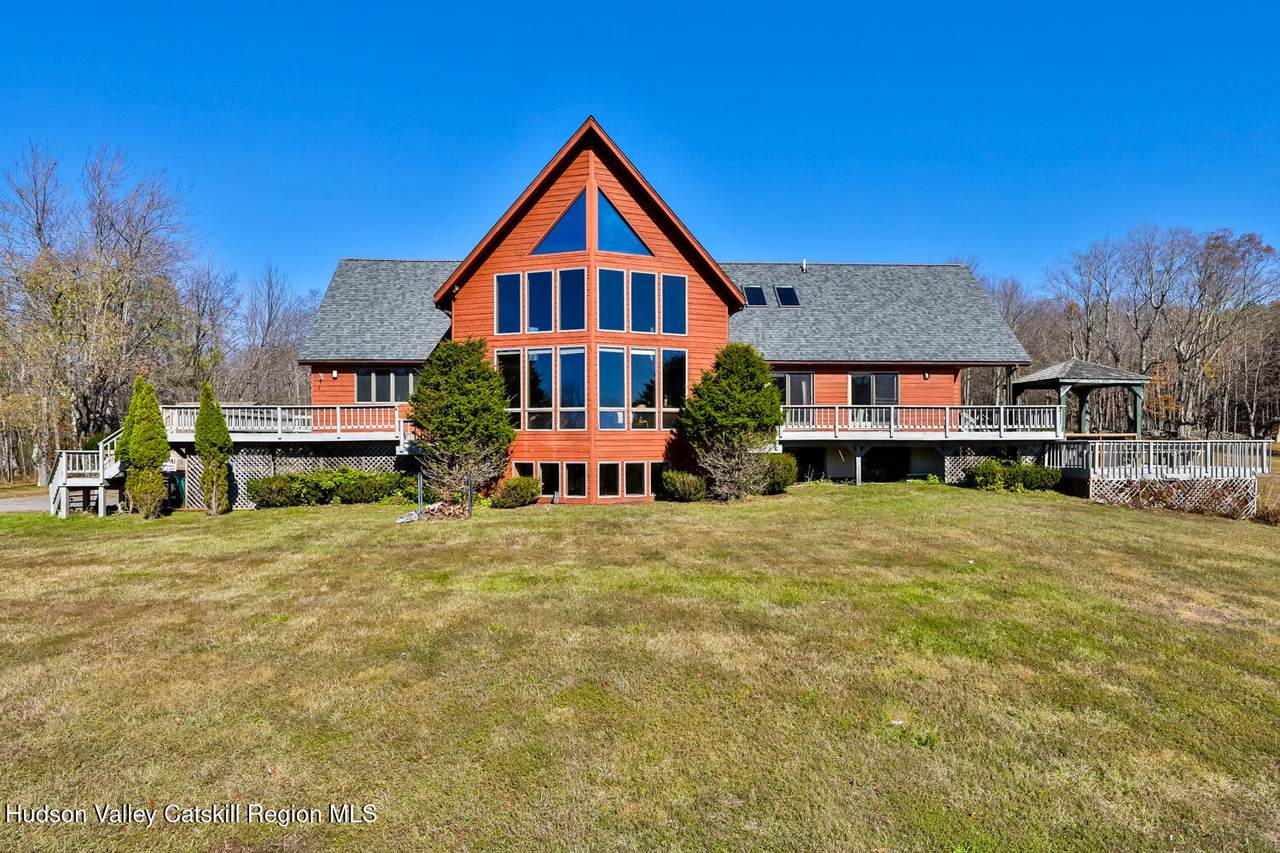 133 Old Field Road - Photo 1