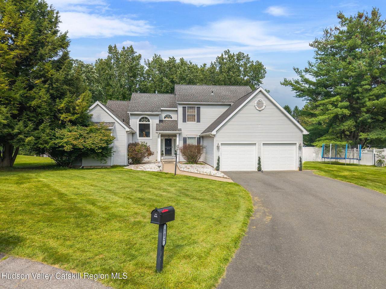 302 Quidor Court - Photo 1