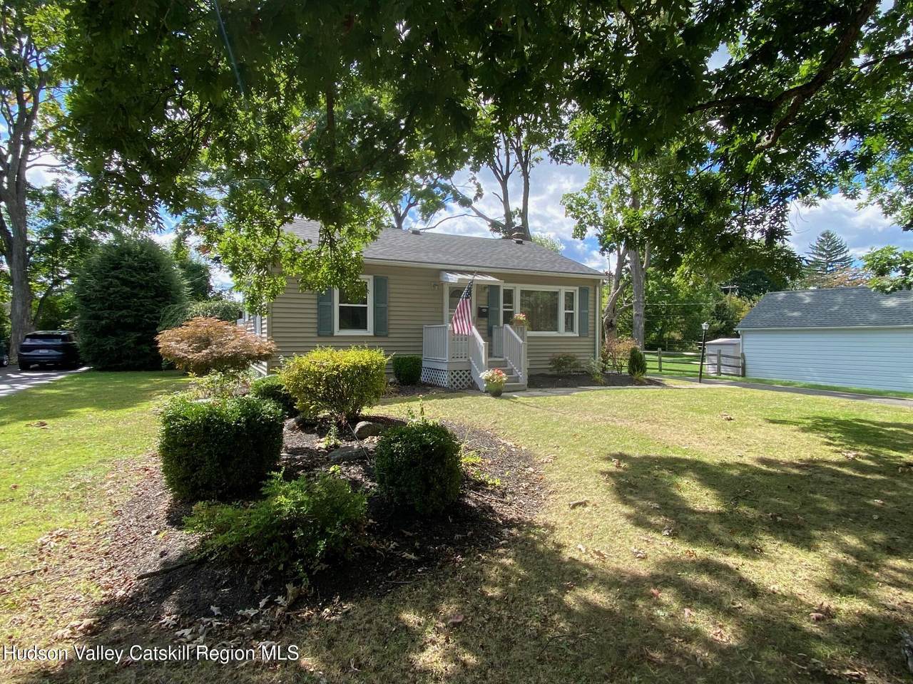 11 Riverledge Road - Photo 1
