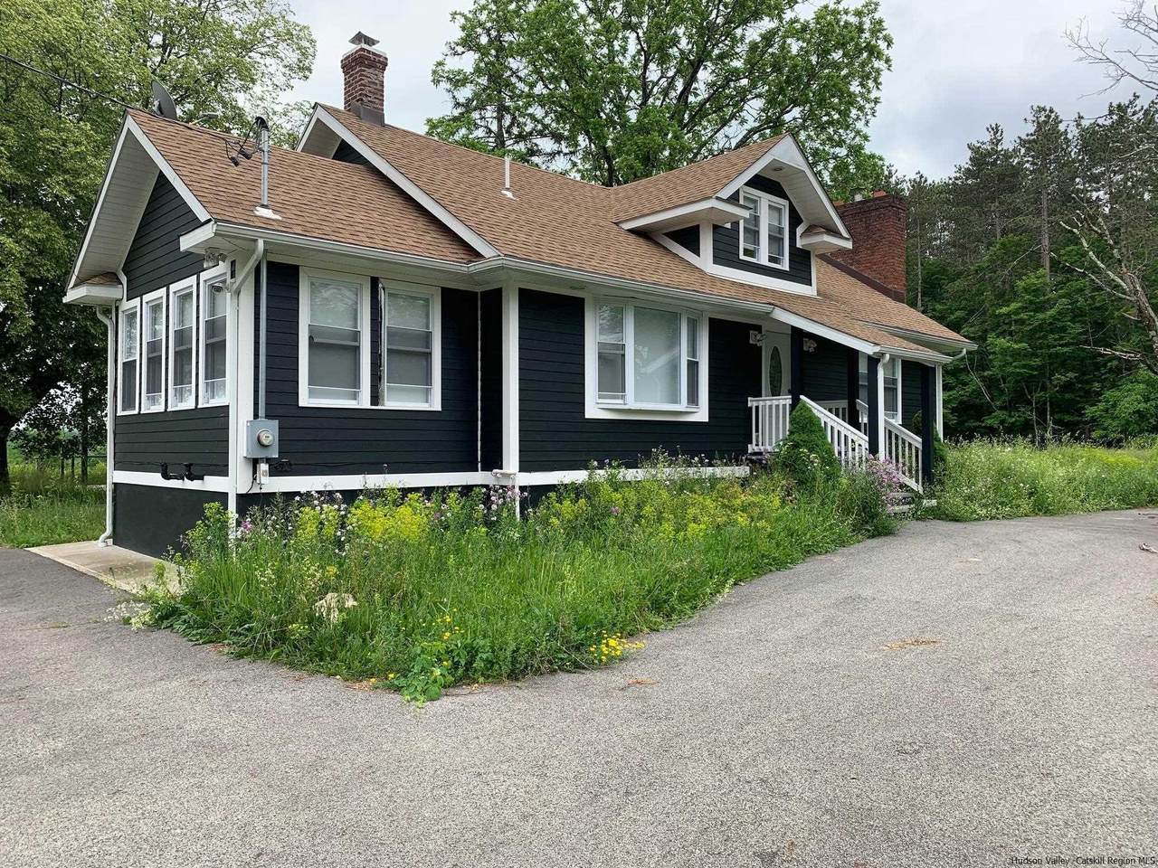 1091 Albany Post Road - Photo 1