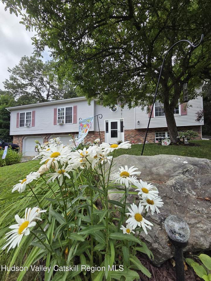 42 Overlook Court - Photo 1