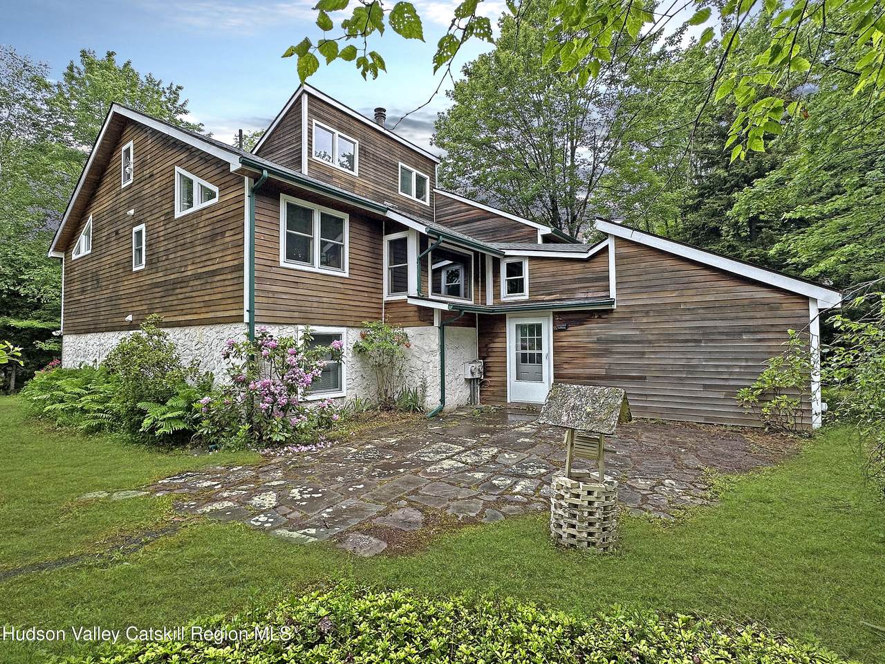 56 Thorn Apple Drive - Photo 1