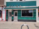 582 Broadway - Photo 3