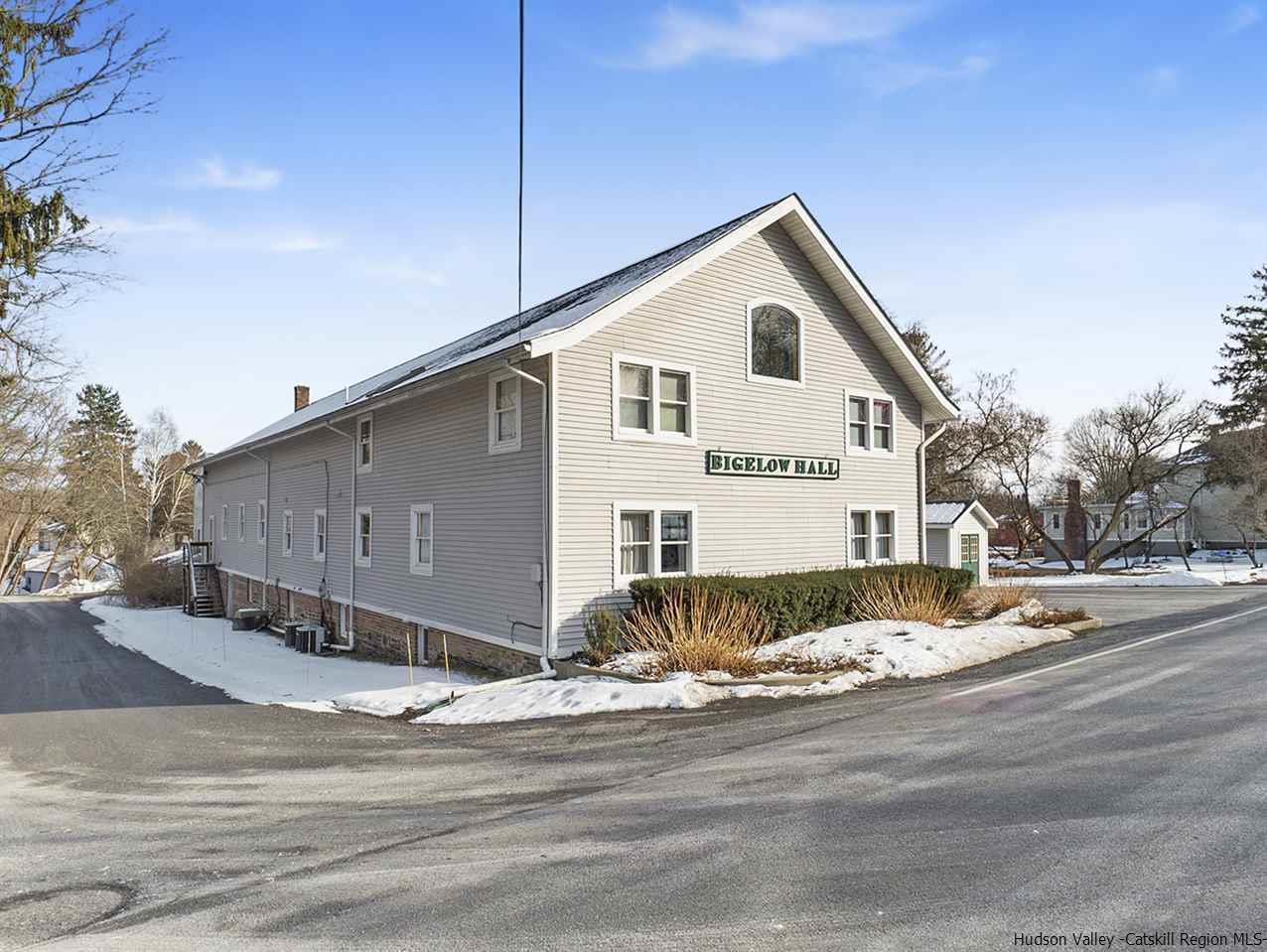 1124 Main Street - Photo 1