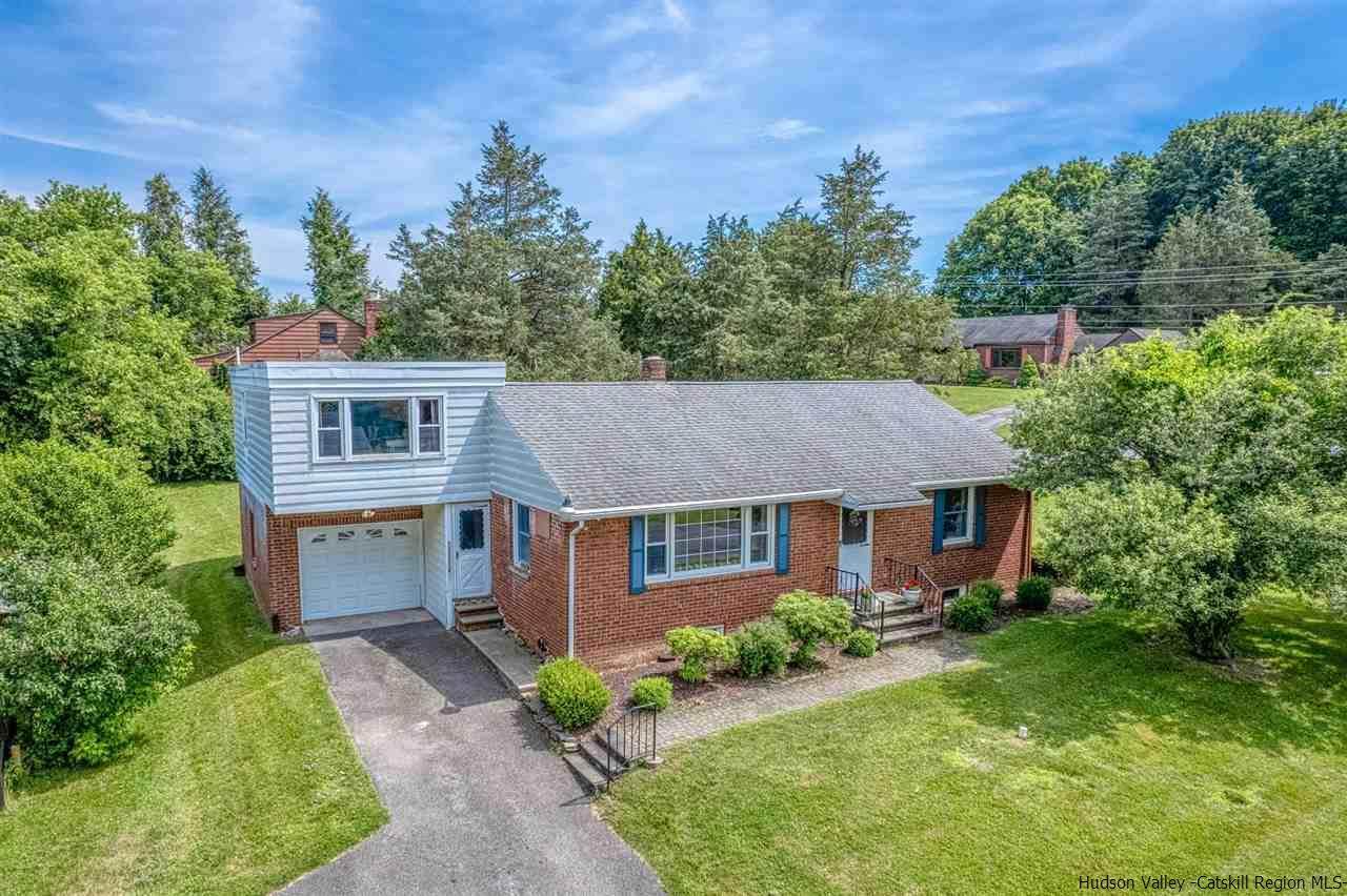 69 Scudder Avenue - Photo 1