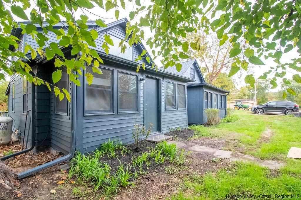 56-58 Sawdust Avenue - Photo 1