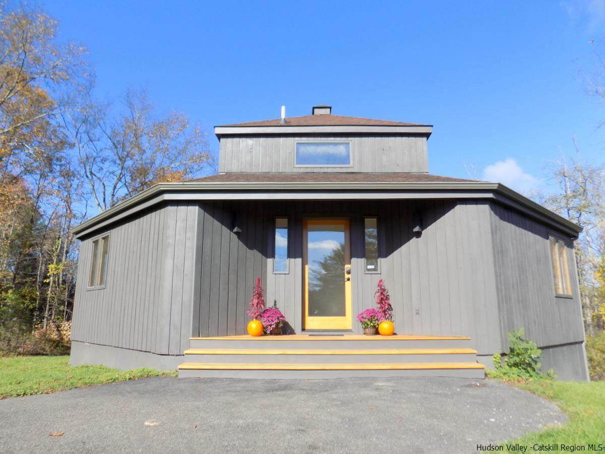 2027 Berme Road - Photo 1