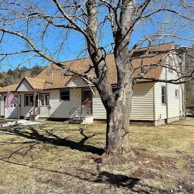 62 Maple Avenue - Photo 1