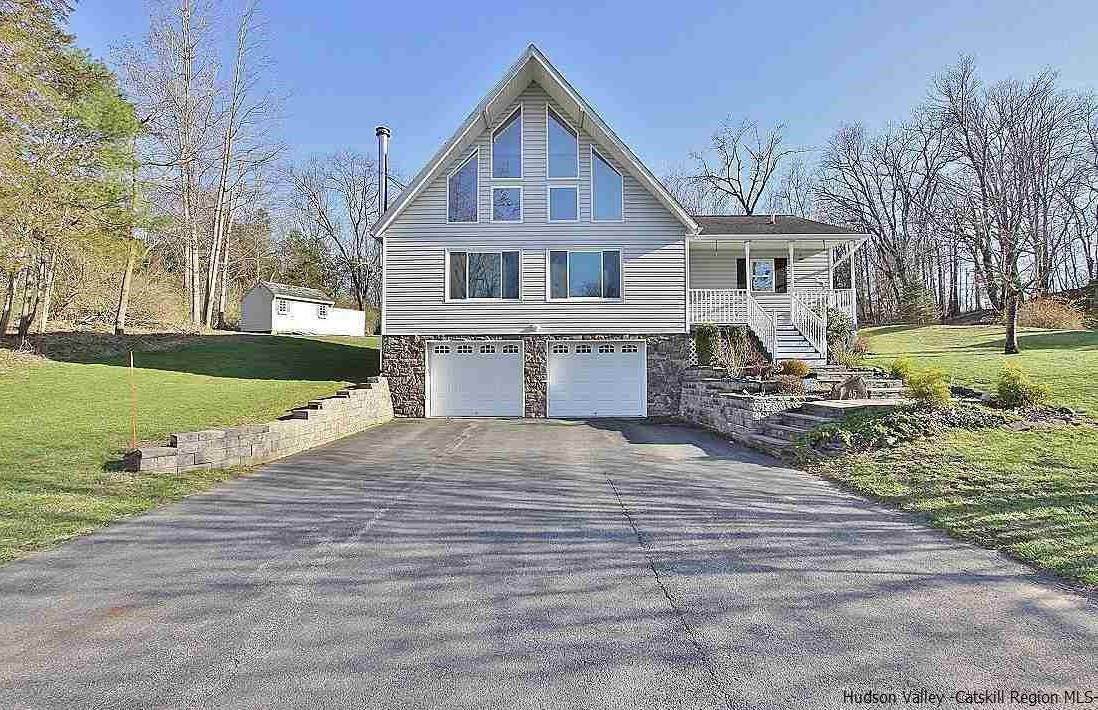 65 Stephen Drive - Photo 1