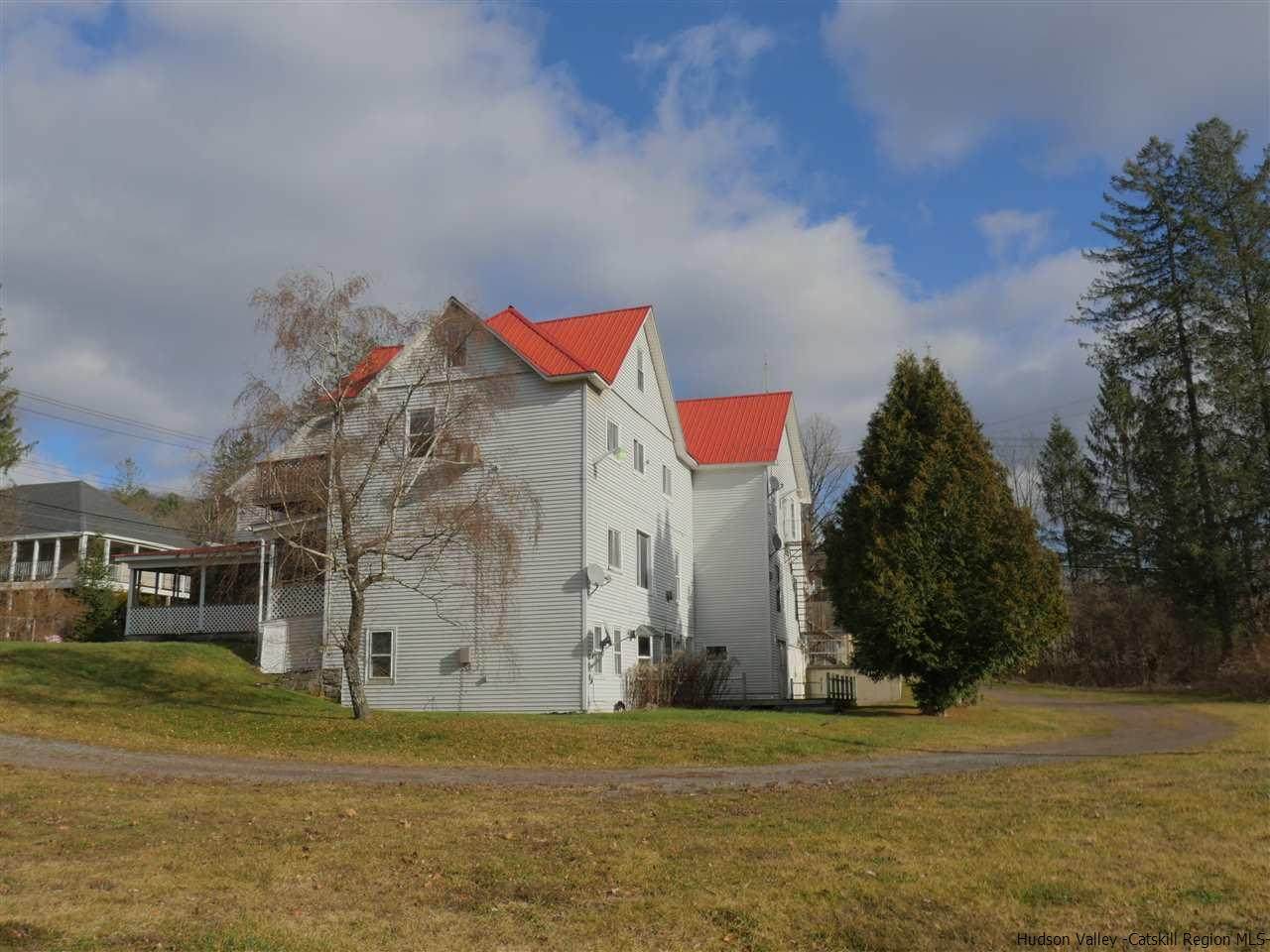 820 Main Street - Photo 1