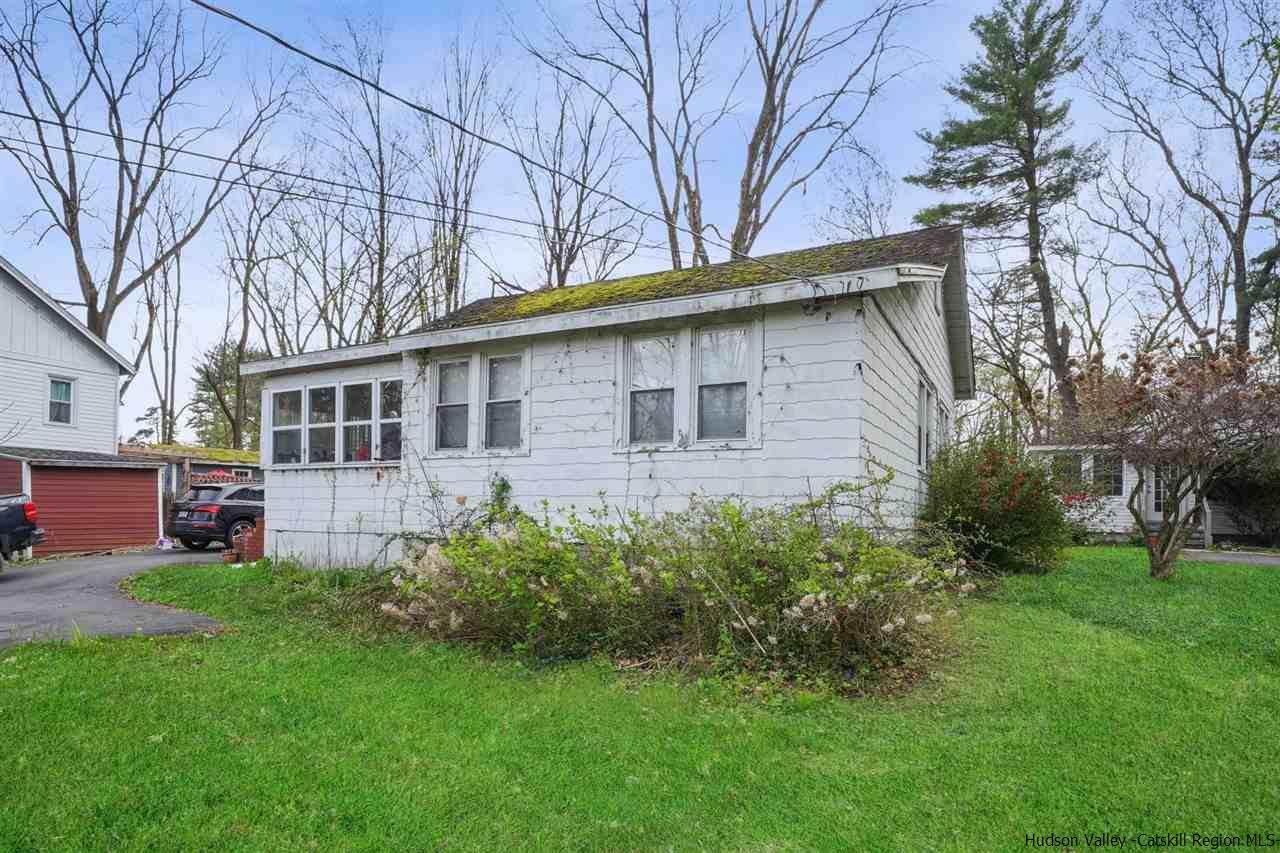 925 Elting Road - Photo 1