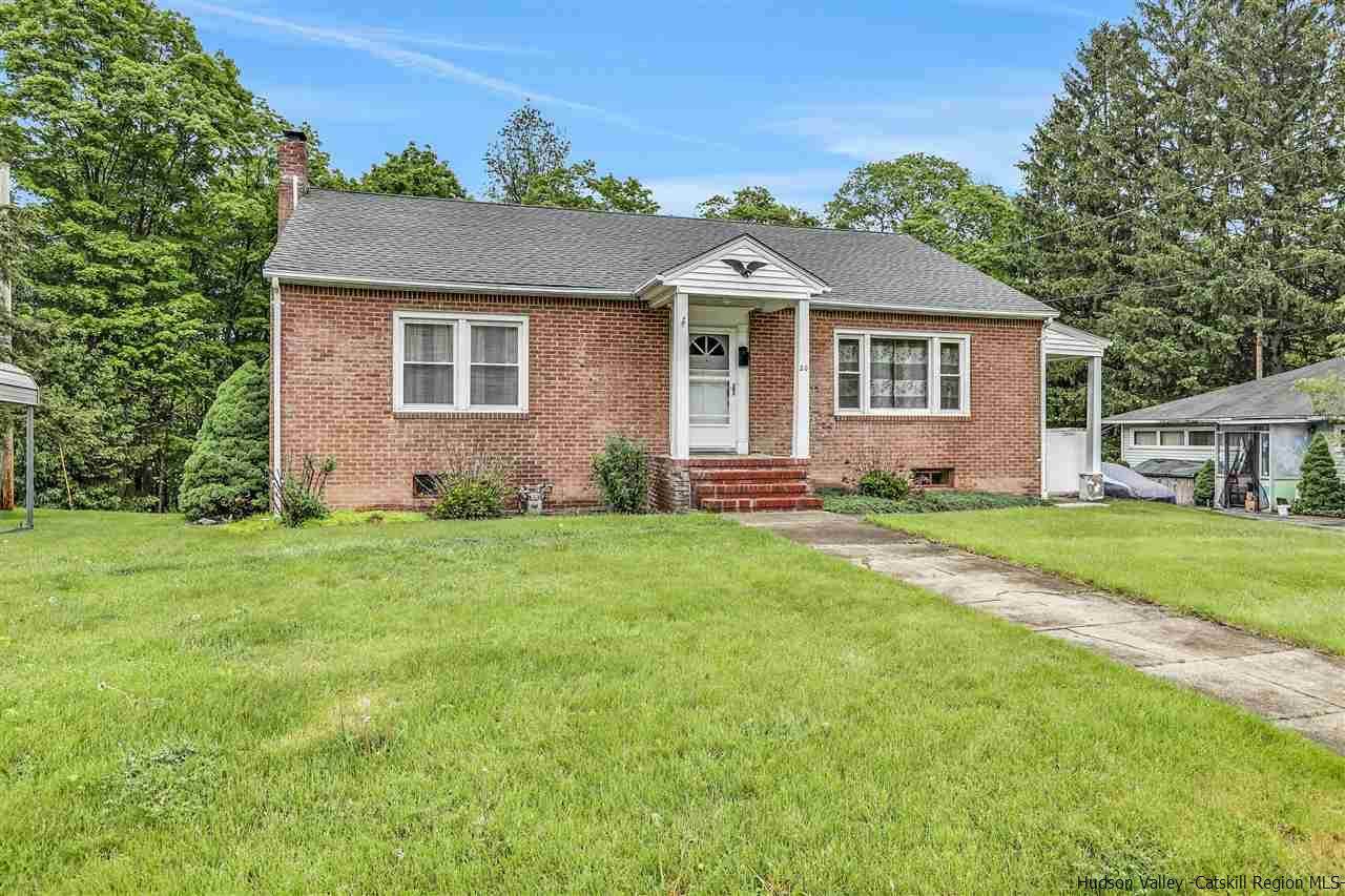 20 Maple Avenue - Photo 1
