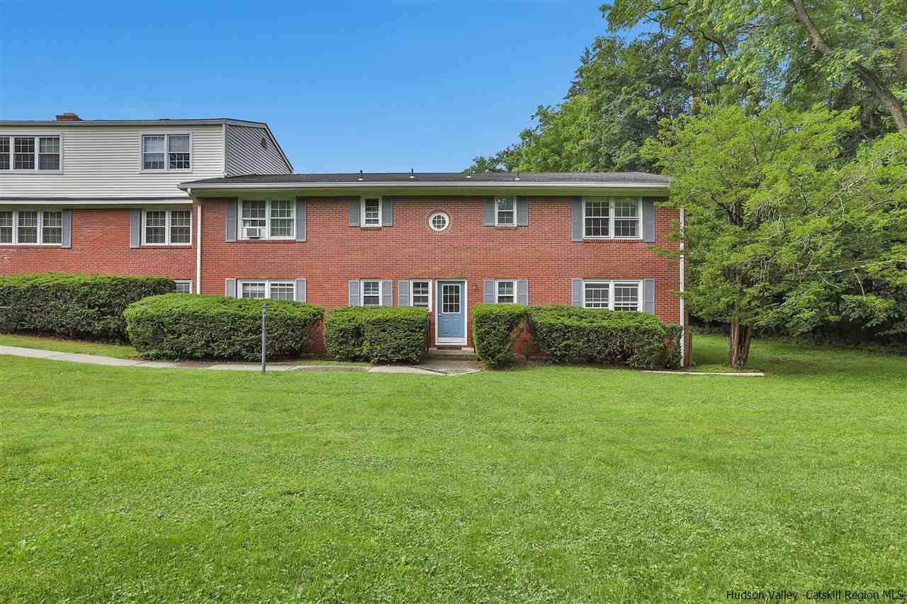33 Huguenot Street - Photo 1