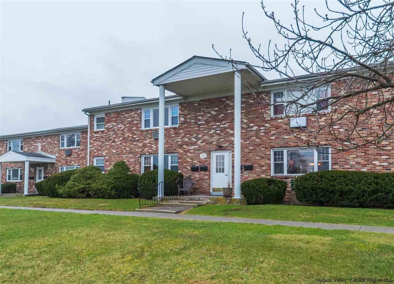 136 Chestnut Street - Photo 1