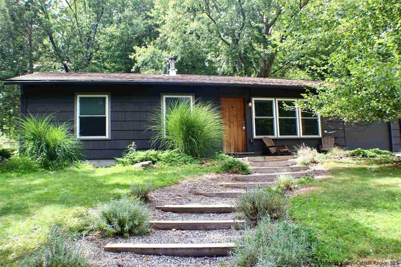 26 Overlook Drive - Photo 1