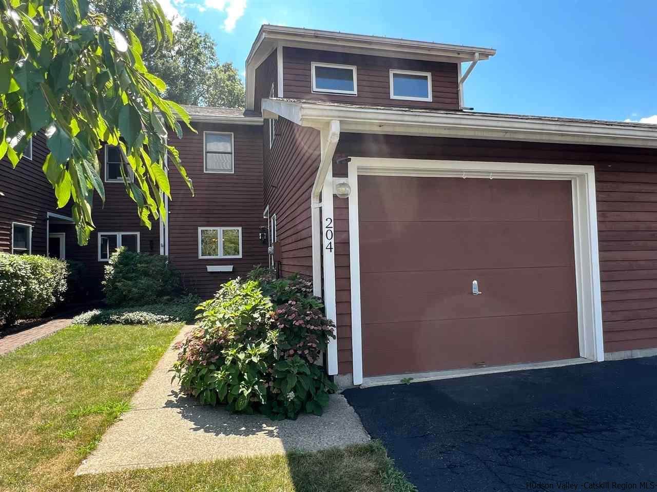 204 Van Kleecks Lane - Photo 1