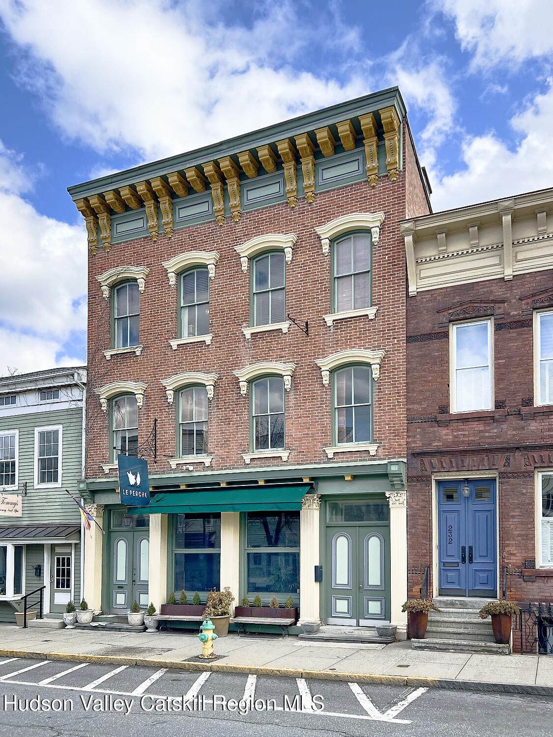 230 Warren Street - Photo 1