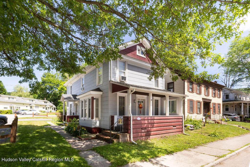 687 Main Street - Photo 1