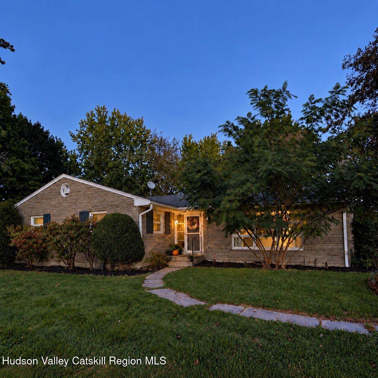 6 Hope Lane - Photo 1