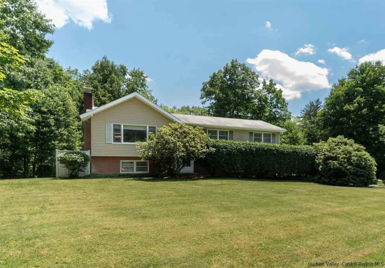 24 Oriole Drive - Photo 1