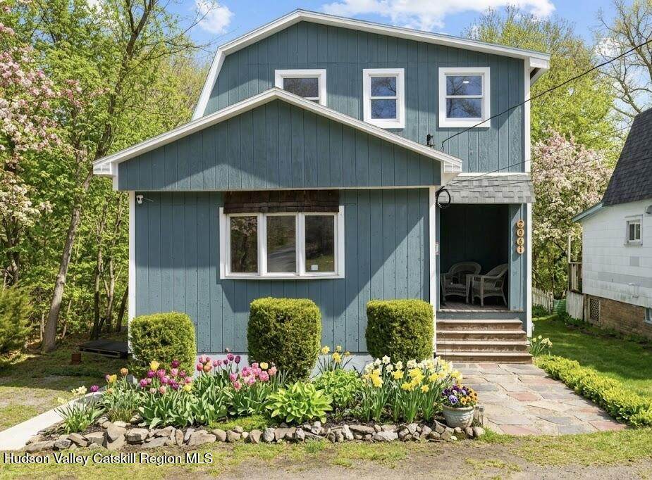 2961 Cottage Place - Photo 1