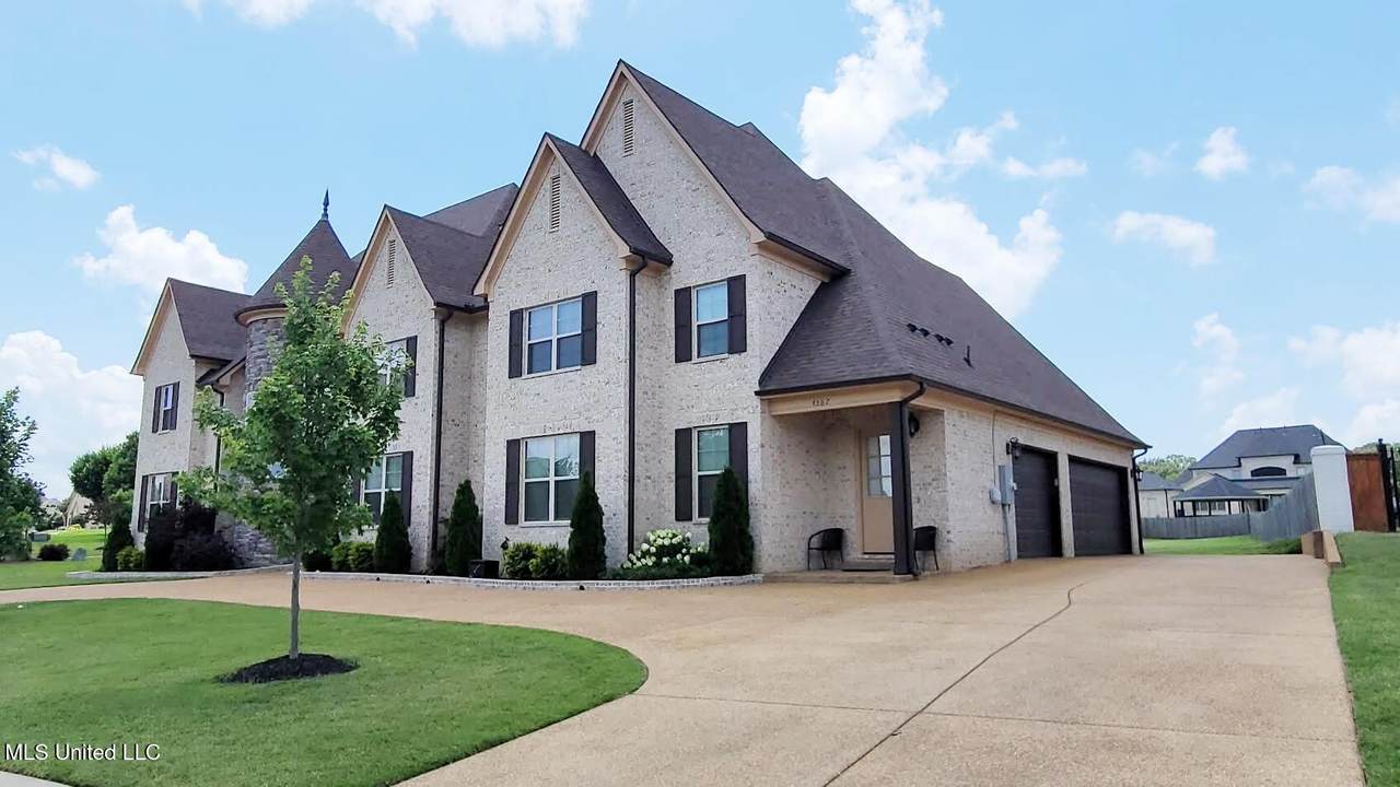 4367 Whisper Trail Drive - Photo 1