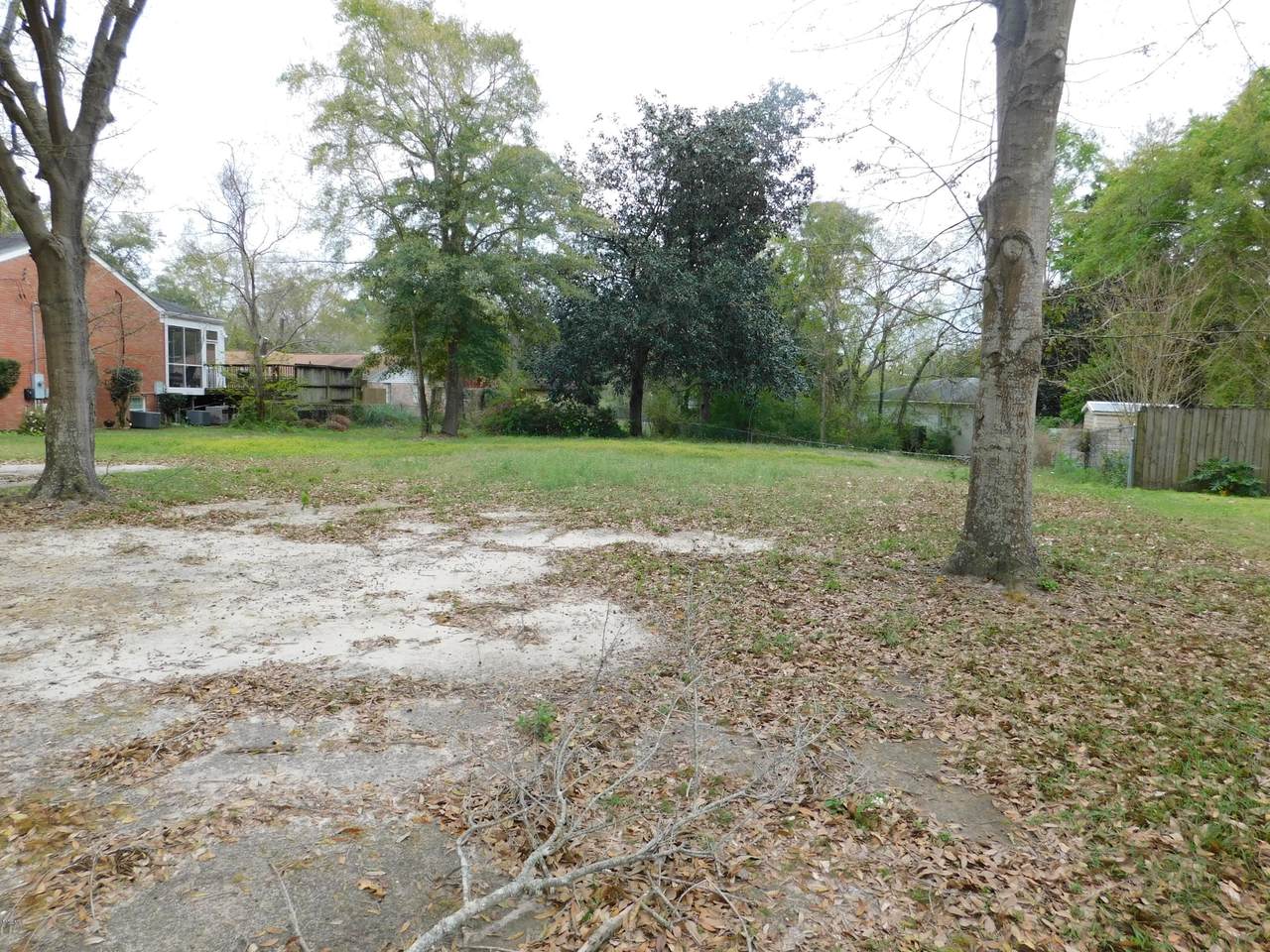 3900 Riverwood Drive - Photo 1
