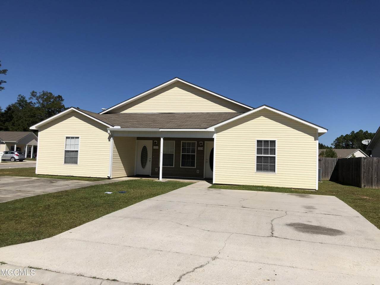 17314 Avondale Circle - Photo 1