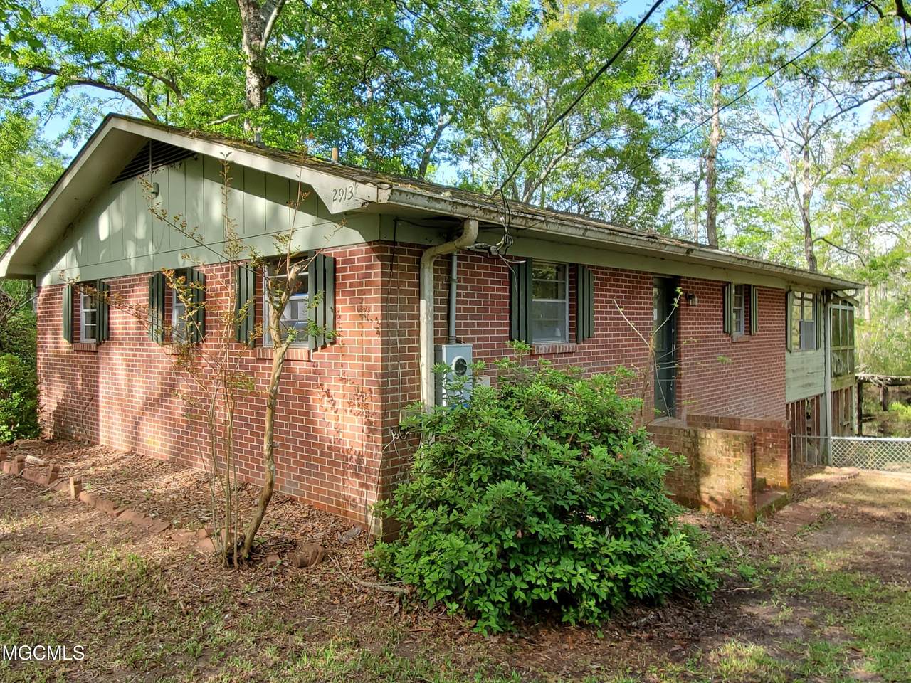 2913 Indiantown Road - Photo 1