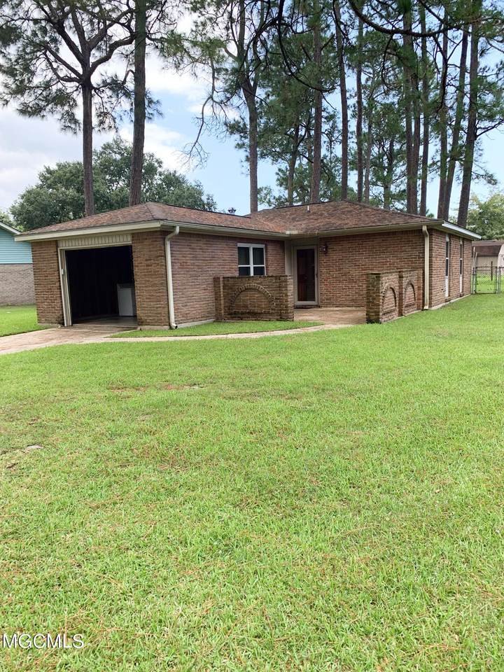 15217 Lawton Drive - Photo 1