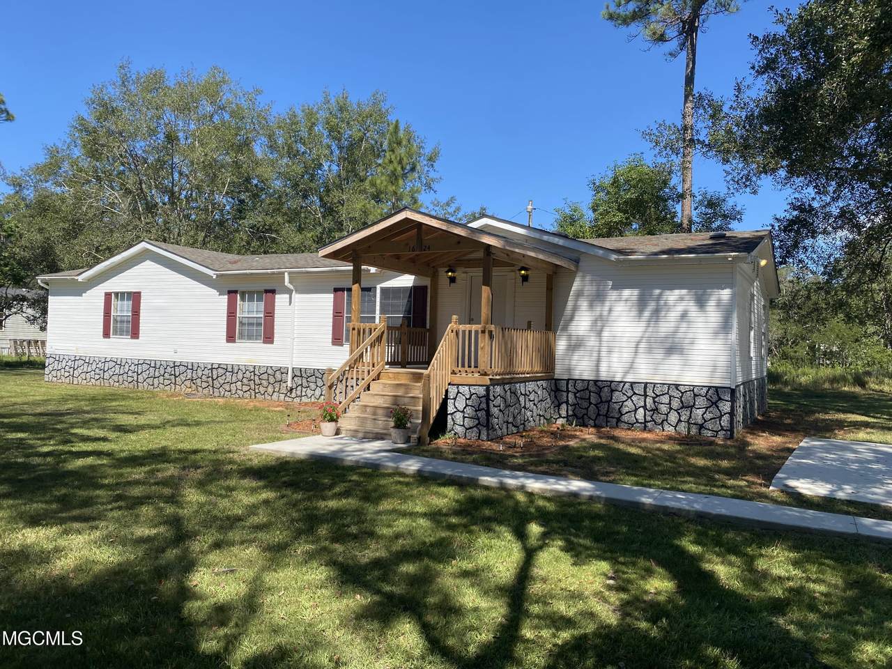 1624 Hastings Road - Photo 1