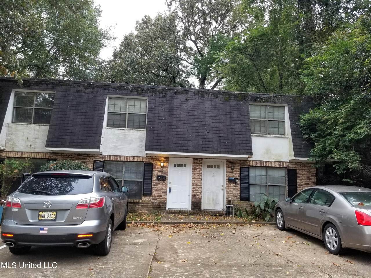 929 Poplar Boulevard - Photo 1
