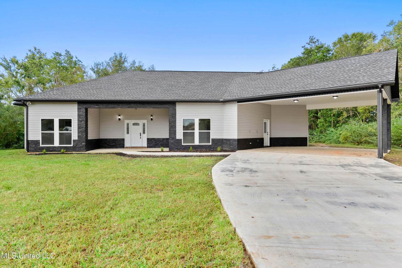 14358 Creekwood Cove - Photo 1