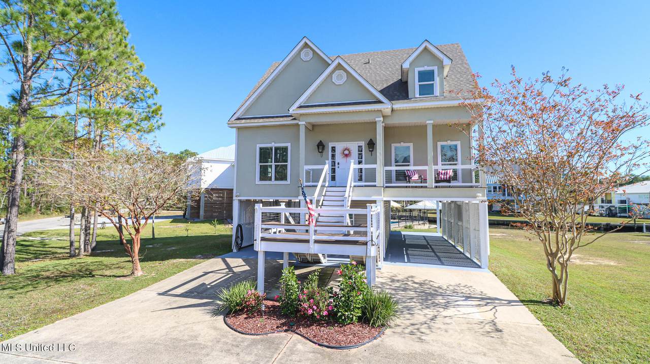 116 Youngswood Loop - Photo 1