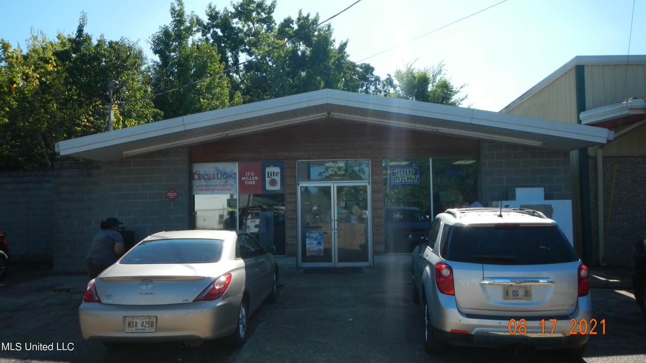 244 Main Avenue Avenue - Photo 1