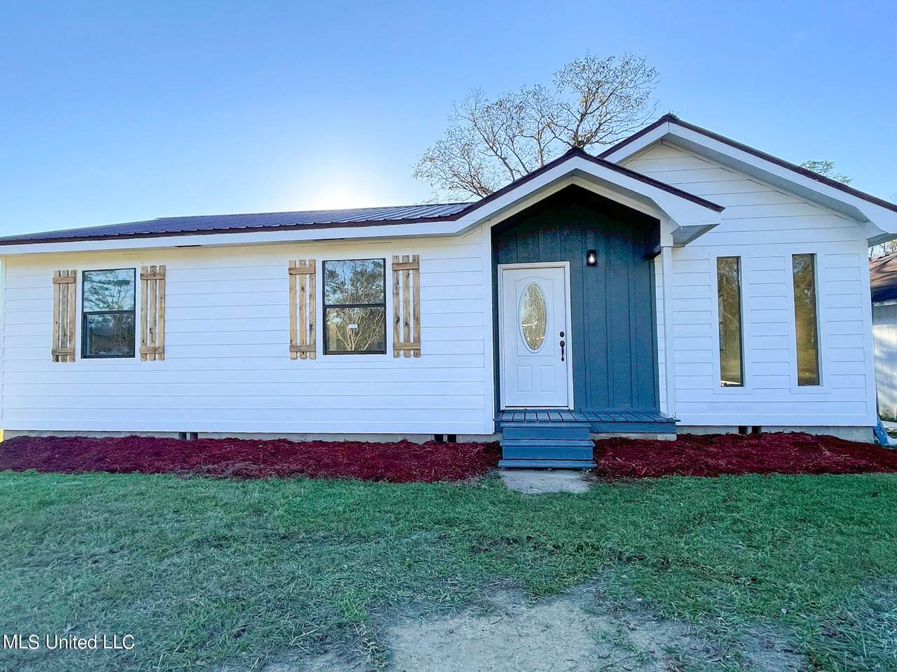 113 Clyde Pipkins Rd - Photo 1