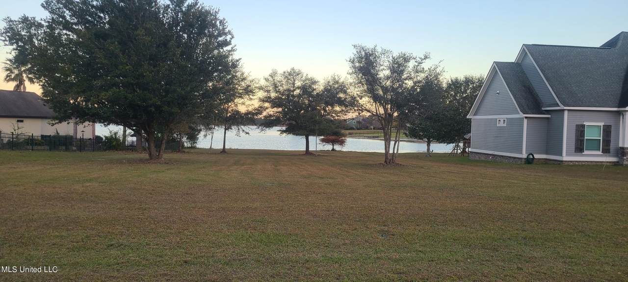 O Windance Drive - Photo 1