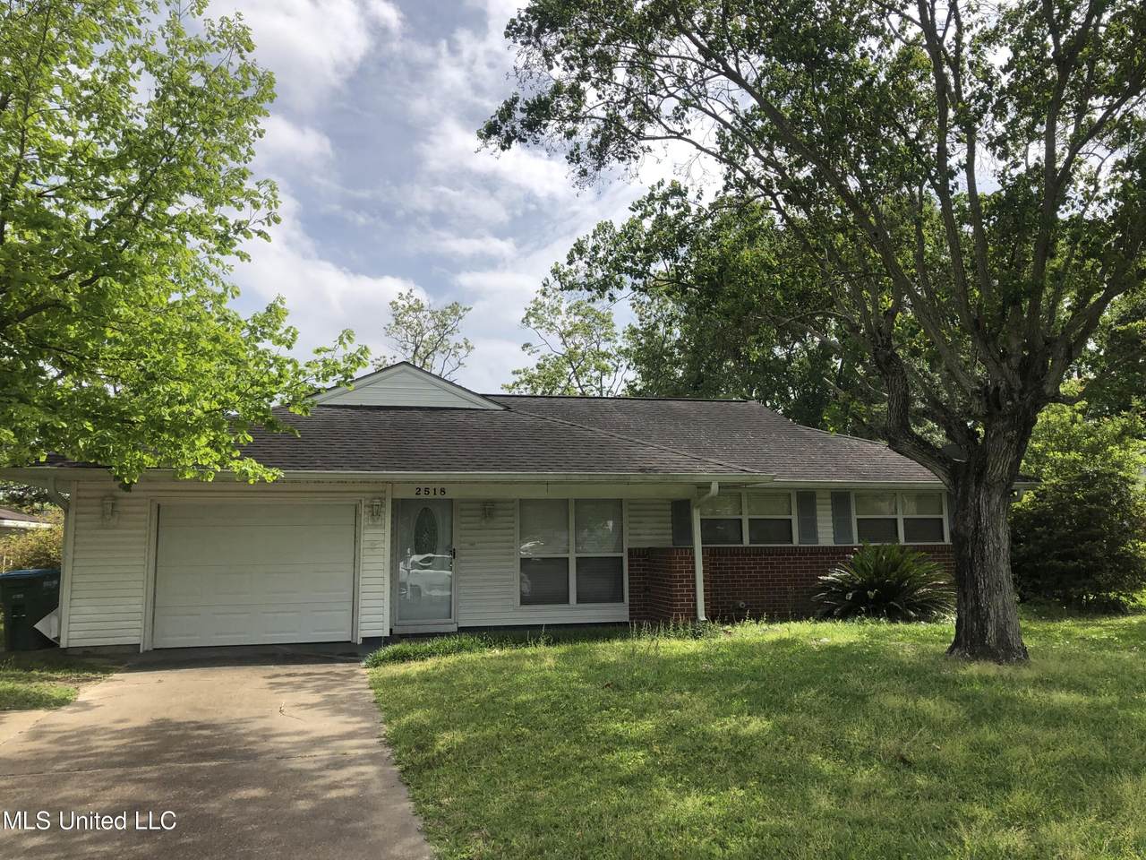 2518 Clairmont Avenue - Photo 1