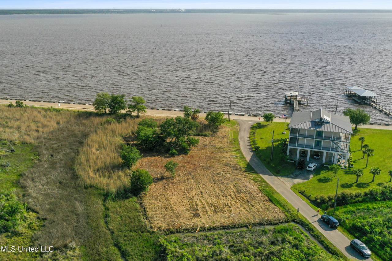 1430 Beach Boulevard - Photo 1