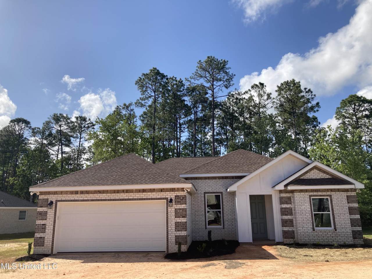 15328 Oak Creek Cove - Photo 1