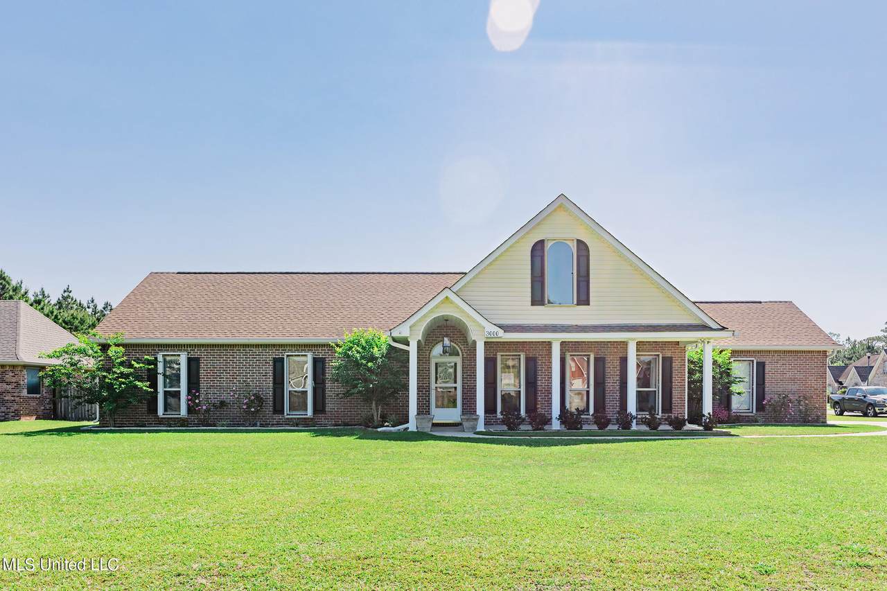 3000 Village Circle - Photo 1