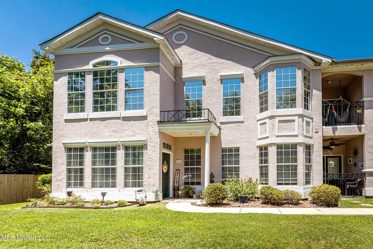 2252 Beach Drive - Photo 1