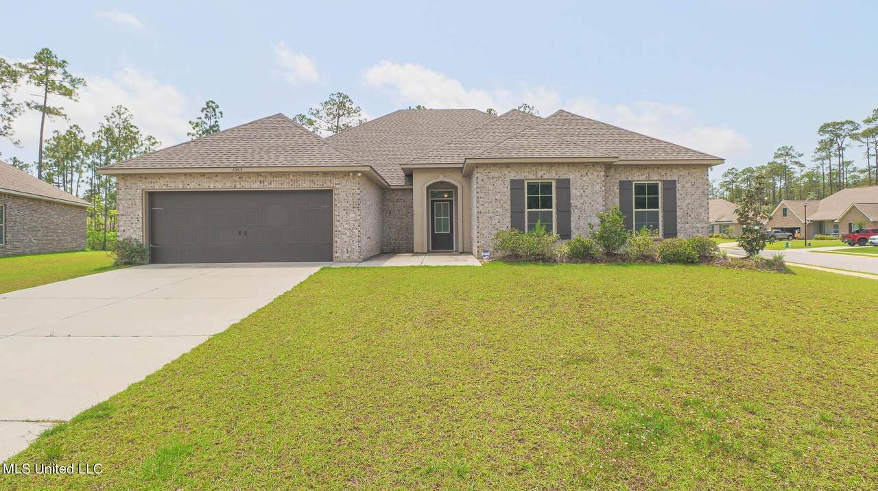 6983 Osprey Drive - Photo 1