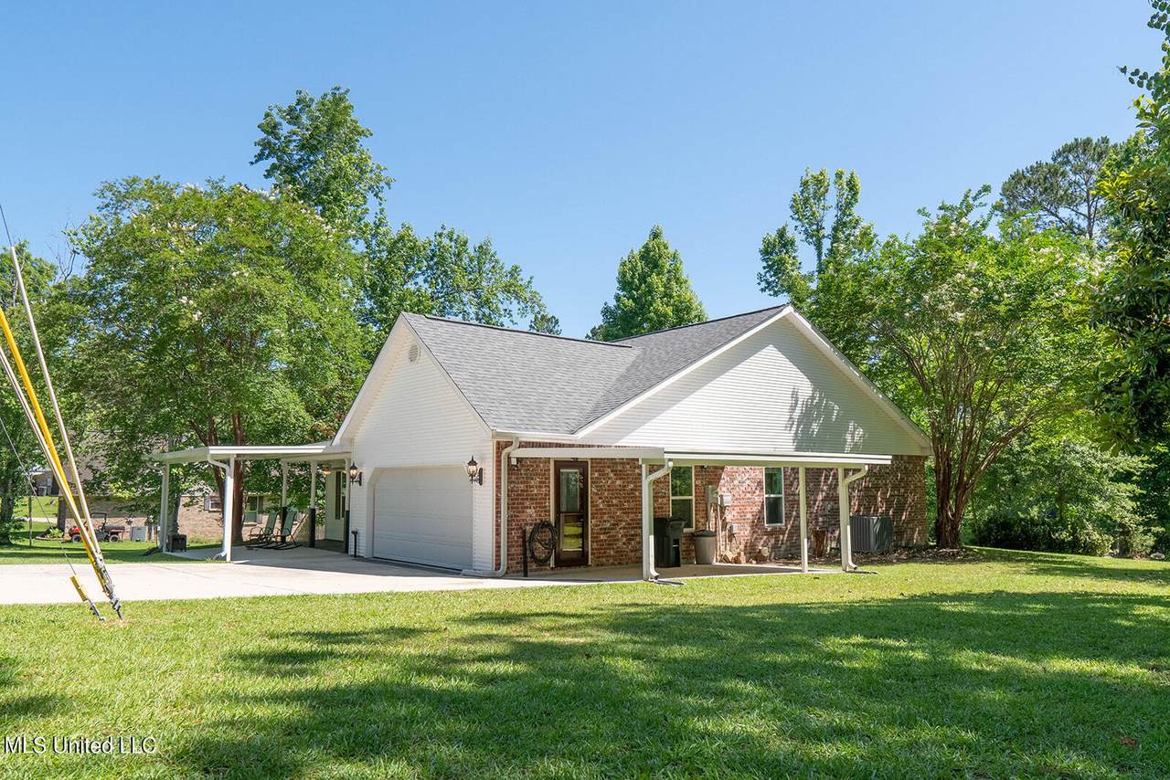 70 Covered Bridge Road - Photo 1