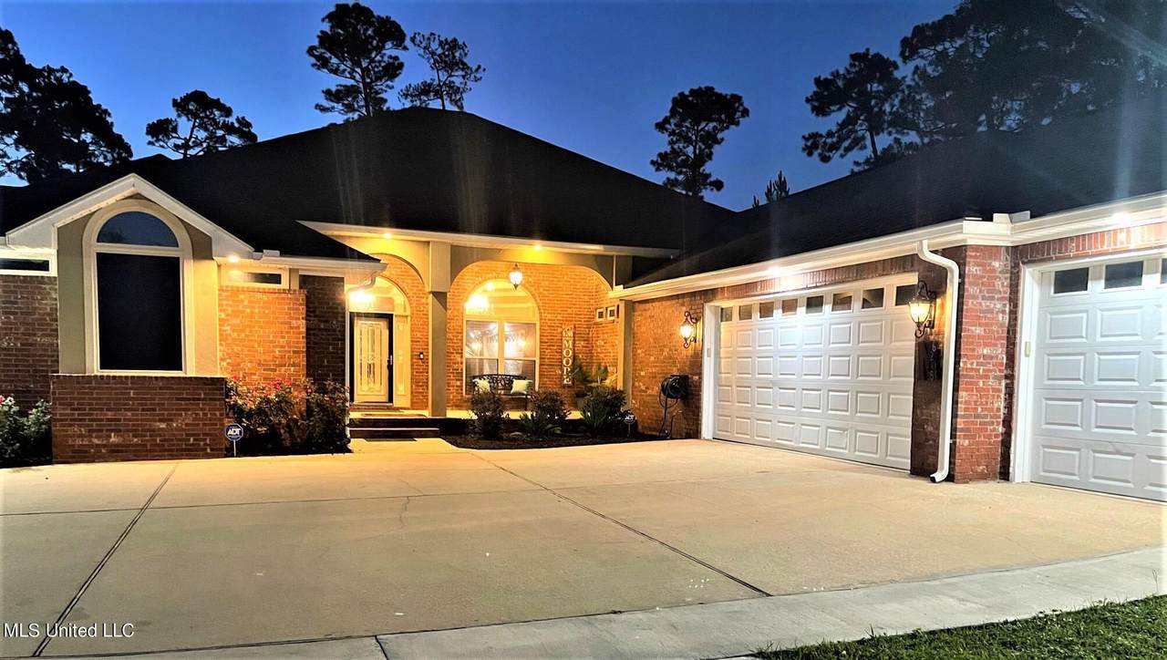 6208 Mary Mahoney Drive - Photo 1